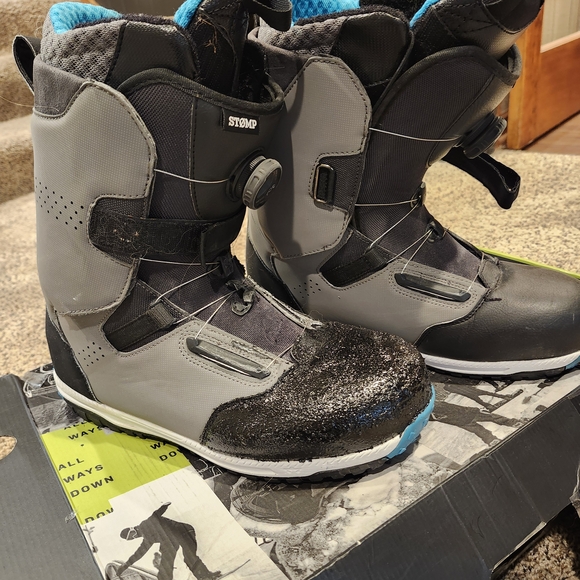 Men's Rome, STOMP Gray and Black Snow Boots - Picture 4 of 6